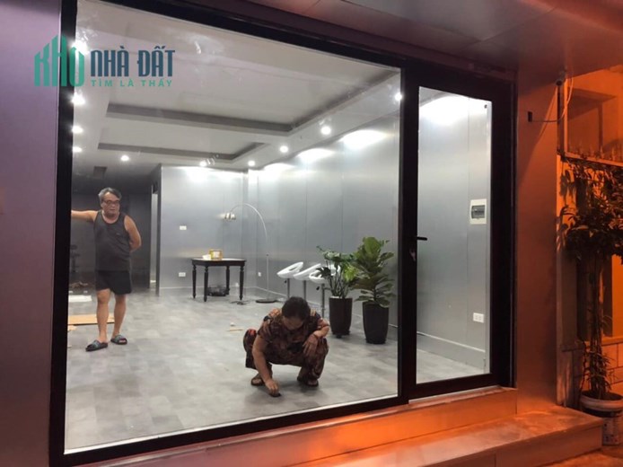 Cho thuê nhà phố La Thành ,70 m2 x 1 tầng , giá 9tr