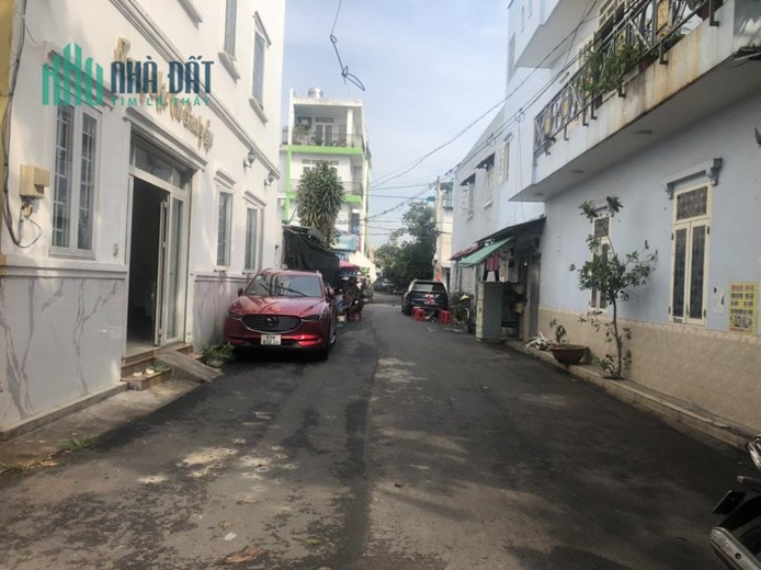 Bình Tân, Hồ Chí Minh
CHƯA QUA QUỐC LỘ