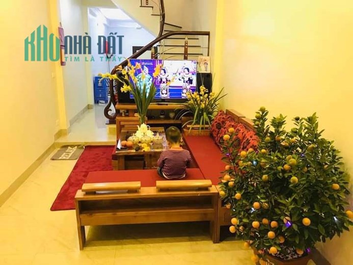 Bán Nhà Đường Thụy Phương 40m2 x 4 tầng , 4 phòng ngủ đầy đủ công năng , phân lô ô bàn cờ , giá 5