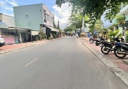 Bán Đất Tặng Nhà Cấp 4 Mặt Tiền Hoàng Văn Thụ P.Ngô Mây Quy Nhơn, GIá 5 Tỷ 200Tr