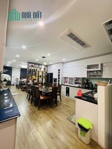 Bán siêu phẩm 6 tầng ngõ Vip phố Hoàng Văn Thái, mặt tiền hoa hậu, thang máy, kinh doanh sầm uất.