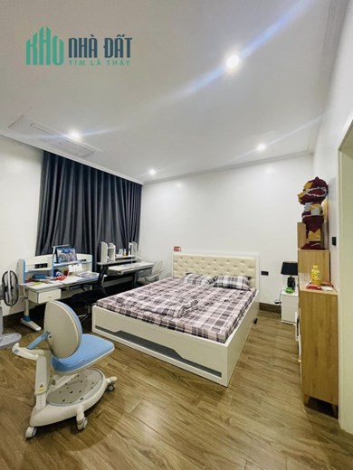Bán siêu phẩm 6 tầng ngõ Vip phố Hoàng Văn Thái, mặt tiền hoa hậu, thang máy, kinh doanh sầm uất.