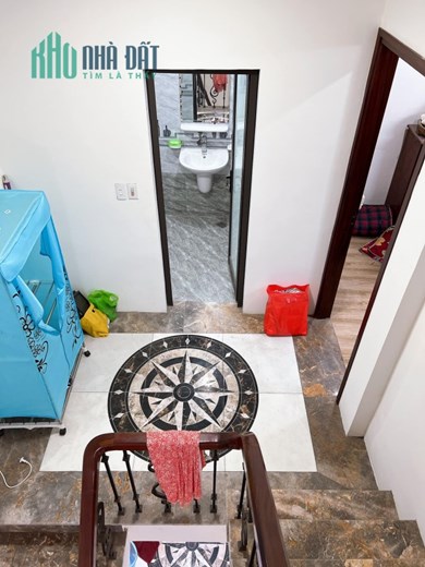 Bán nhà Tam Trinh 31 m2, 3 tỷ 500, 5 tầng mới tinh. LH: 0947865456