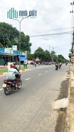 Bán lô đất mặt tiền đường Phạm Văn Đồng, đối diện trường Cấp 2 Nghĩa Chánh