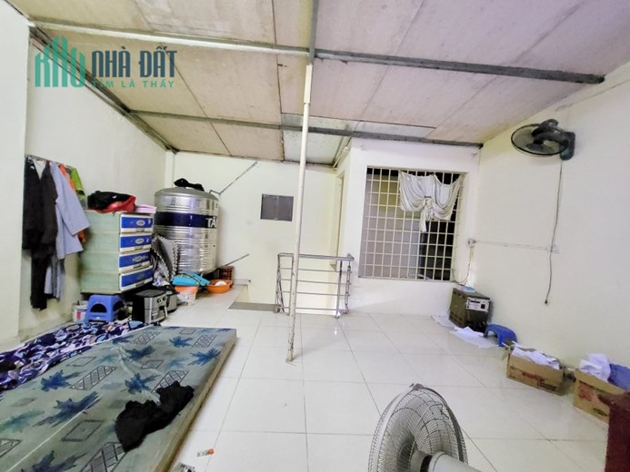Bán nhà Tam Trinh 40 m2, chỉ nhỉnh 2 tỷ có nhà ở luôn. LH: 0947865456