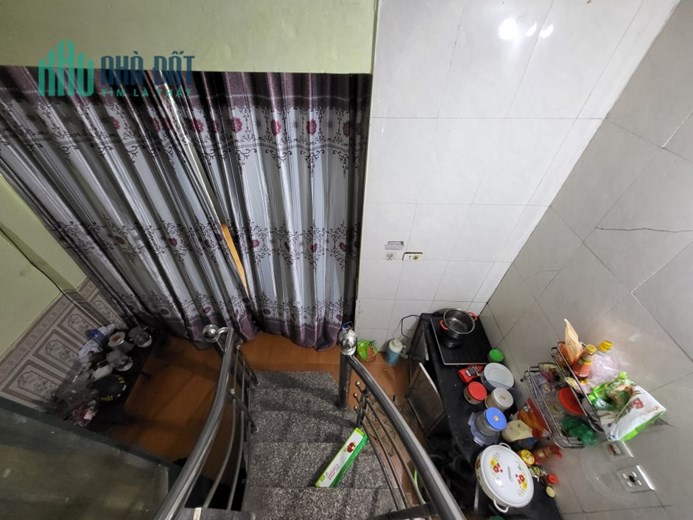 Bán nhà Tam Trinh 40 m2, chỉ nhỉnh 2 tỷ có nhà ở luôn. LH: 0947865456