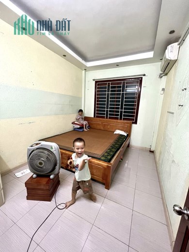 Bán nhà Tam Trinh 36 m2, chỉ nhỉnh 3 tỷ, nói không với quy hoạch. LH: 0947865456