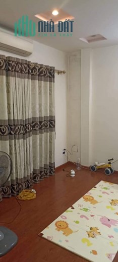 Bán nhà Tam Trinh 31 m2, chỉ nhỉnh 3 tỷ, cần bán gấp để đi nước ngoài định cư. LH: 0947865456