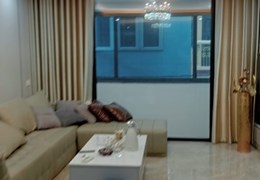 bán gấp căn nhà 152 xây mới 6 tầng thang máy vị  phố Hào Nam Cát Linh Đống Đa dt 42 m2 giá 8,5 tỷ