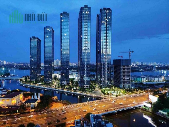 Cần Bán Gấp Căn Hộ Vinhomes Golden River Ngay Tại Trung Tâm Quận 1, Giá Tốt Nhất Thị Trường