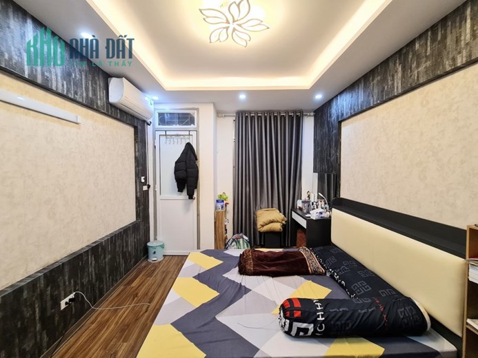 NHÀ CÒN MỚI 2 THOÁNG NGÕ THÔNG GẦN ÔTÔ 40M RA PHỐ 37M2 5 TẦNG 3.6 TỶ GIÁP NHỊ