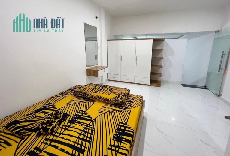 NHÀ KHU CHỢ VẢI PHÚ THỌ HOÀ- 4x15m- 2 TẦNG- HẺM XE HƠI - CHỈ 6.x TỶ