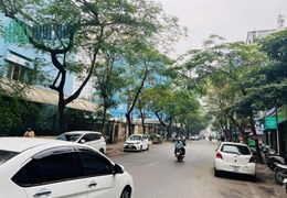 Núi Trúc - Vị trí vàng! Bán nhà mặt phố 59m2, 1 tầng - Mặt tiền 4m – Nhỉnh 15 tỷ - Quận Ba Đình