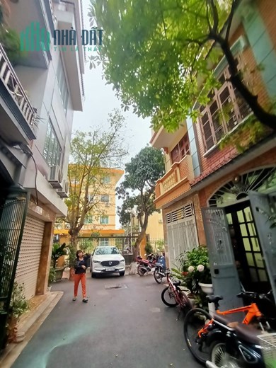 BÁN NHÀ DÂN XÂY _ PHÂN LÔ_NGÕ Ô TÔ TRÁNH_LÔ GÓC_ PHỐ VŨ XUÂN THIỀU(LONG BIÊN)