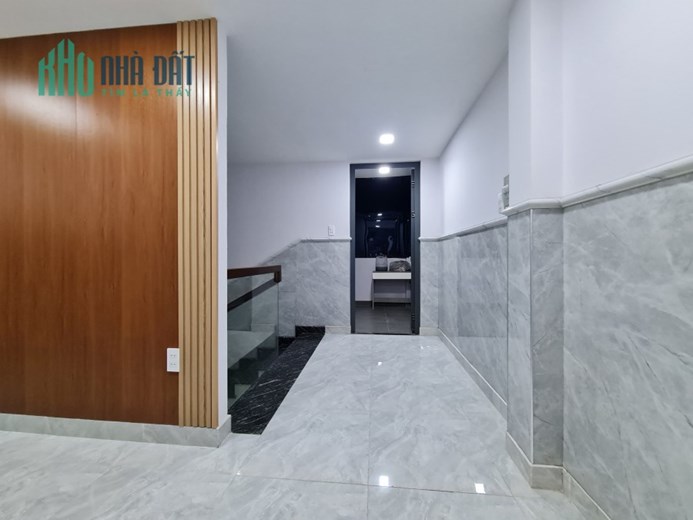 Nhà phố đường Huỳnh Tấn Phát, 4.45x11.5m, 4 tầng, giá 5.5 tỷ