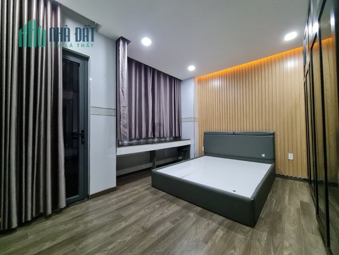 Nhà phố đường Huỳnh Tấn Phát, 4.45x11.5m, 4 tầng, giá 5.5 tỷ