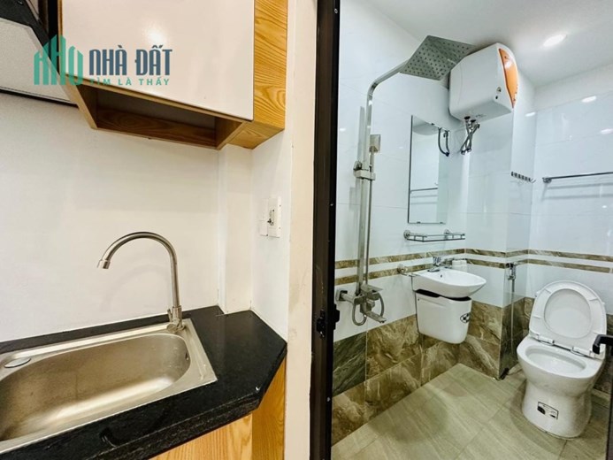 ĐỌC HIẾM, Bán nhà dòng tiền ở Mễ Trì, Từ Liêm 48m2, 9 phòng lô góc chỉ với 6 tỷ