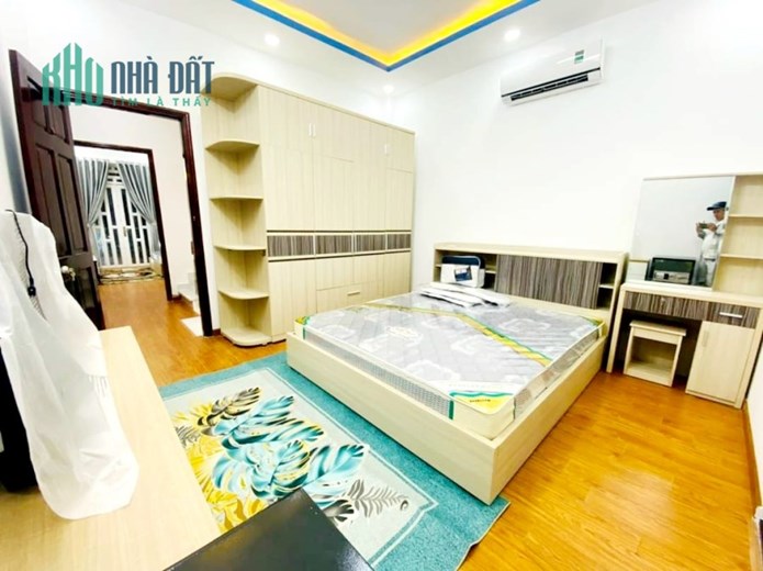 NHÀ ĐẸP LUNG LINH, MTKD, 4 TẦNG, KP5 THỊ TRẤN NHÀ BÈ, HƠN 9T XÍU.