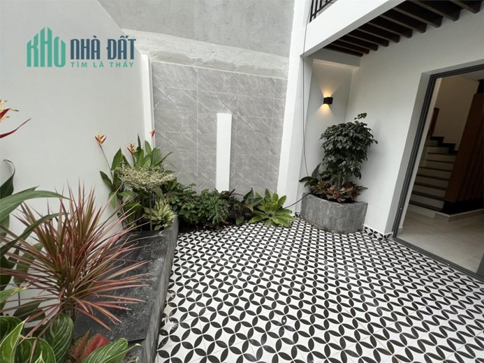 Bán nhà mới ở ngay gần Vạn Phúc Thủ Đức  78m kiến trúc Tây Âu - hẻm thông