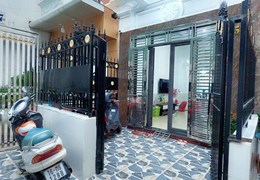 Bán nhà phố Lạch Tray 60m 3 tầng 3 ngủ GIÁ 3.25 tỉ ngõ nông