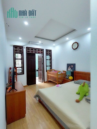 Bán nhà phố Lạch Tray 60m 3 tầng 3 ngủ GIÁ 3.25 tỉ ngõ nông