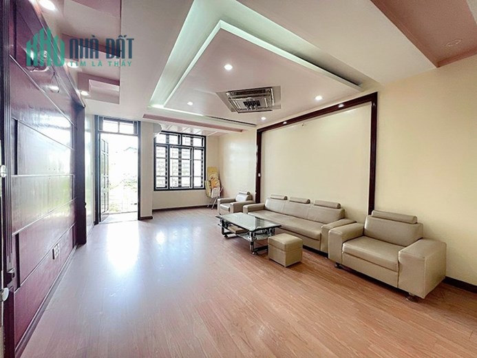 Bán nhà phân lô khu 193 Văn Cao - Thư Trung , 90m 4 tầng cực thoáng GIÁ 5.9 tỉ