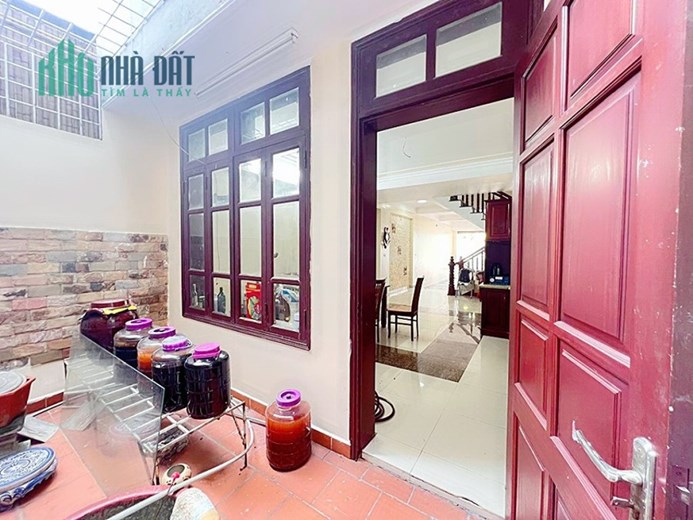 Bán nhà phân lô khu 193 Văn Cao - Thư Trung , 90m 4 tầng cực thoáng GIÁ 5.9 tỉ