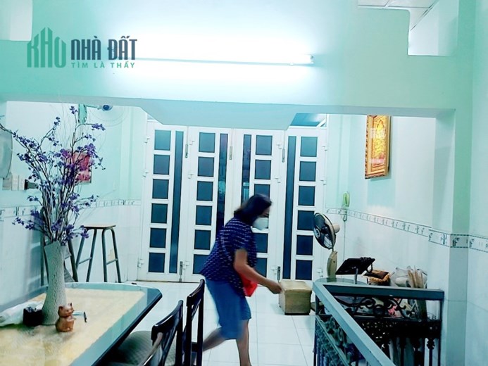 GẤP BÁN GIẢM SỐC 1.1 TỶ. GIÁ CHÀO MỚI 10.9 TỶ. 
MẶT TIỀN KINH DOANH SẦM UẤT CAO VĂN LẦU QUẬN 6