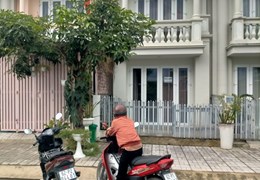 CHÍNH công ty GỬI BÁN ngôi nhà PHÚ SINH 4X12M, 1 TRỆT 1 LẦU giá chỉ SIÊU NGỘP, SHR