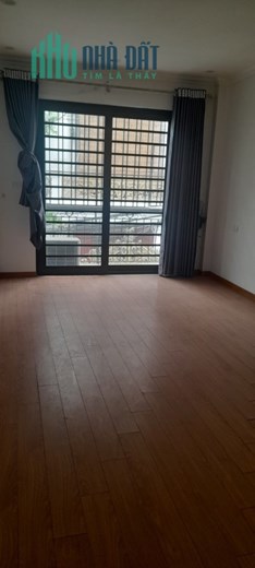 Bán nhà Ngọc Trì,Long Biên 5 tầng,36m2,oto tránh,vỉa hè giá hơn 4 tỷ