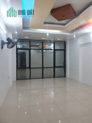 cho thuê nhà mặt phố Nguyễn Khang 7T 40m2