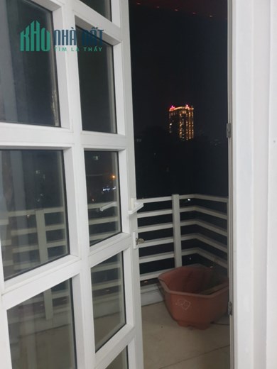 cho thuê nhà mặt phố Nguyễn Khang 7T 40m2