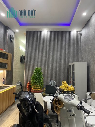 .Nhà Mặt Tiền Đỗ Nhuận gần Bến Xe, 90m2, 3 tầng đẹp, ở và KD