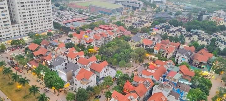 Bán Căn Biệt Phía Tây linh Đàm 200m2 x 4 tầng, MT 10m, giá đầu tư chỉ hơn 19 tỷ cho các nhà đầu tư.