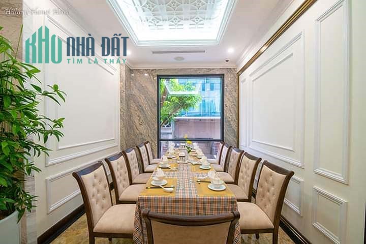 Bán Tòa Khách Sạn 5* Phố Trương Công Giai 155/190m2 x 11 tầng, 48 phòng khép kín full nội thất + bể