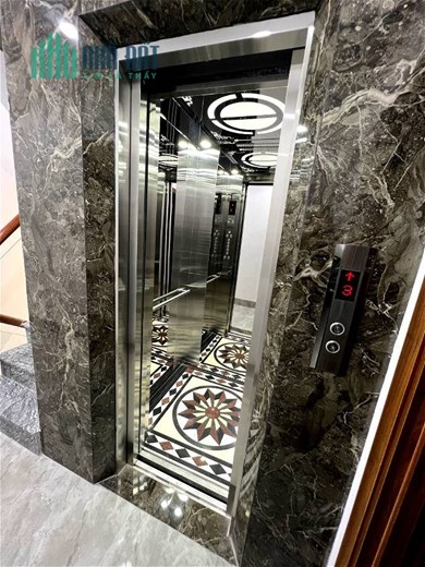 Bán gấp siêu phẩm 50m2, 6 tầng, hơn 8 tỷ ô tô vào nhà Lĩnh Nam Hoàng Mai Hà Nội