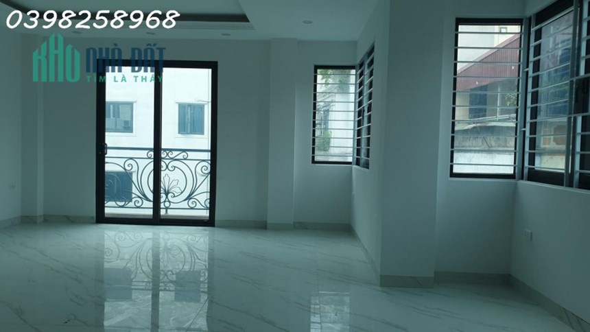 BÁN NHÀ CẦU GIẤY, 45m2x 7T, MT6.5m, Ô TÔ ĐỖ TRONG NHÀ, LÔ GÓC, KINH DOANH, CHỈ NHỈNH 13 TỶ