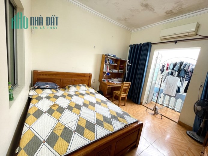 BÁN NHÀ VŨ CHÍ THẮNG 4 TẦNG DÂN XÂY GIÁ CHỈ HƠN TỶ