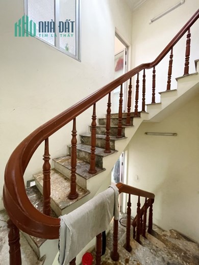 BÁN NHÀ VŨ CHÍ THẮNG 4 TẦNG DÂN XÂY GIÁ CHỈ HƠN TỶ