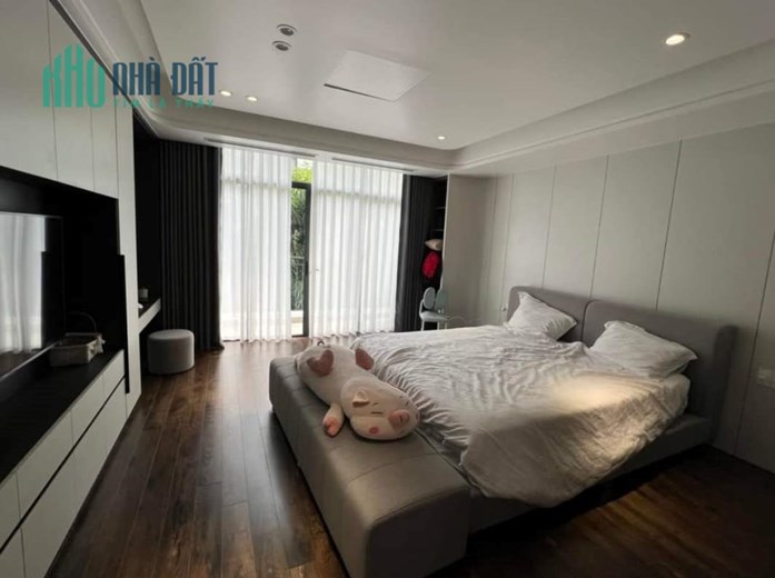 Nhỉnh 11 tỷ bán Gấp nhà liền kề 6D Làng việt kiều Châu Âu 60m2x5T ngay đầu phố. LH 0989.62.6116