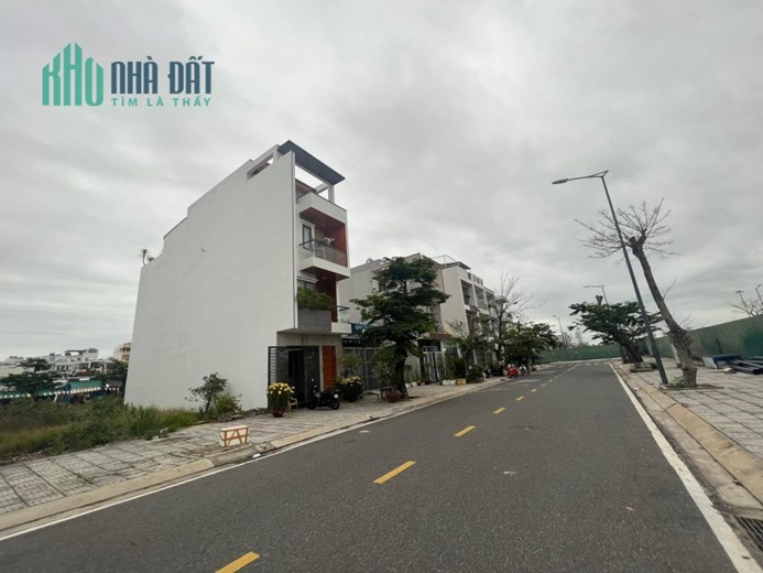 Cần bán mảnh đất Bán 2 lô đất đất đẹp khu tái định cư Sân Bay Nha Trang.