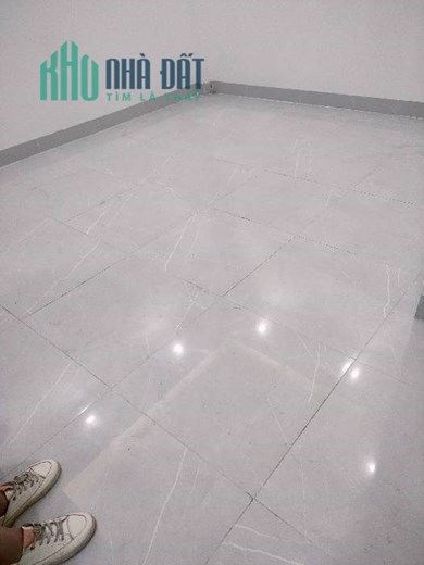Bán nhà NGUYỄN VĂN LINH, DT40M, MT5M, GIÁ 2,8 TỶ. VUÔNG VẮN, Ô TÔ đỗ cửa