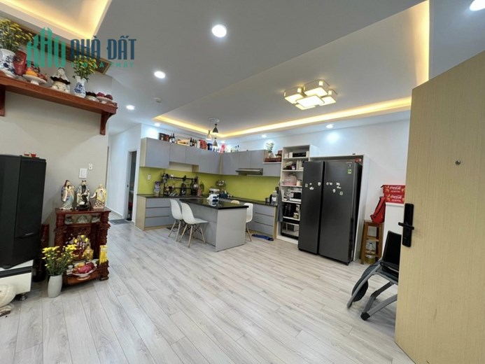 Bán chung cư cao cấp Oriental, MT Âu Cơ, Tân Phú, 107m2, 3PN, chỉ 3.7 tỷ TL