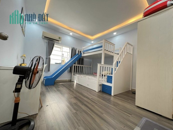 Bán chung cư cao cấp Oriental, MT Âu Cơ, Tân Phú, 107m2, 3PN, chỉ 3.7 tỷ TL