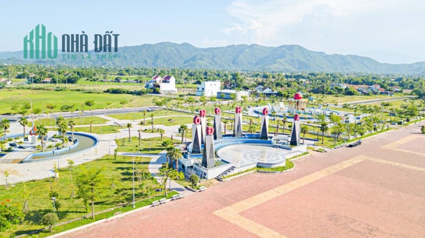 Đất đấu giá kề quảng trường Đông Hòa, Phú Yên. Sổ sẵn, giá 1 tỷ 79. Thu hồi vốn.