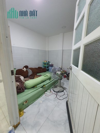 Bán nhà 3 tầng 3PN, 55m2, Lê Văn Quới, Bình Trị Đông, Bình Tân, chỉ 3.9 tỷ TL