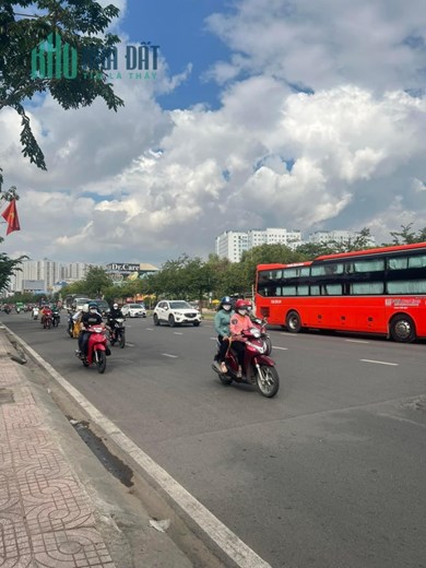 Bán nhà mặt tiền Kinh Dương Vương - gần Bến xe Miền Tây, 6.5x46m, Cấp 4, giá  23.9 tỷ (TL)