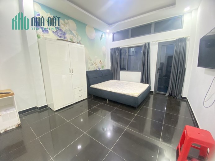 Mình có phòng cho thuê full nội thất. Trong chợ Tân Mỹ. Quận 7