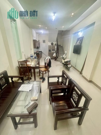 Cực Hiếm, Bán nhà Mỹ Đình, Từ Liêm  Lô góc 5 tầng 34m2 Cạnh ô tô chỉ với 4 tỷ