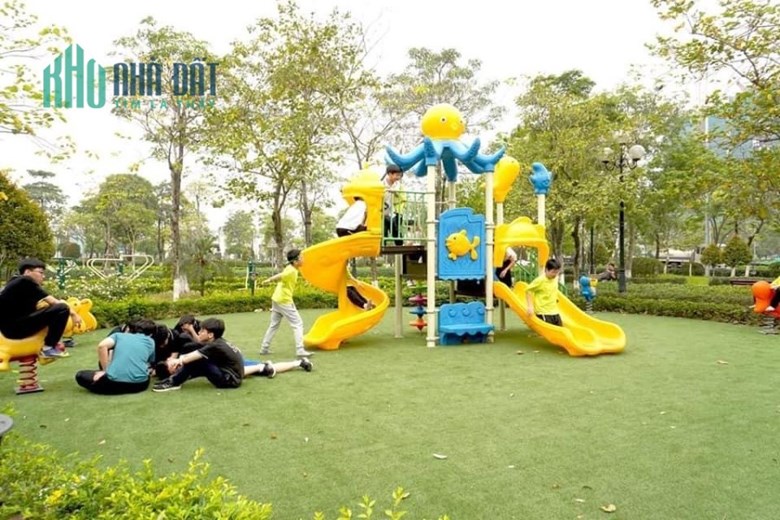 Bán Shophouse 80m2, xây 4 tầng, hạ tầng đồng bộ, giao thông huyết mạch cạnh đường 3.5, giá 11,x tỷ